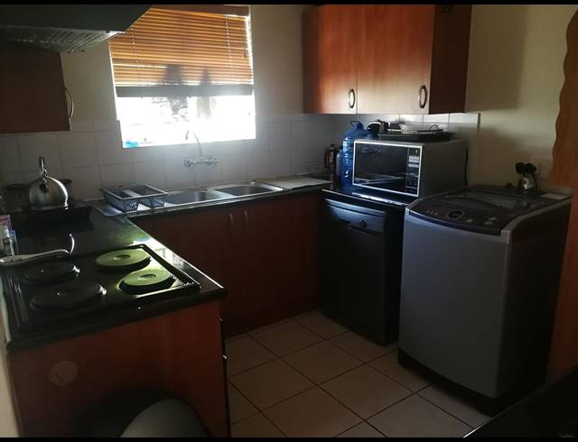 3 BEDROOM TOWNHOUSE FOR SALE IN CASHAN